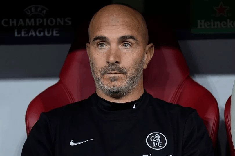 stron, 在塞维利亚, 和我们之间 stron, 在塞维利亚, 和我们之间