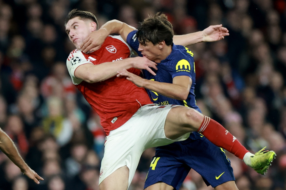 队第二球, 欧新 队第二球, 欧新