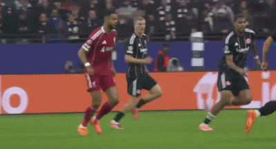 com, 斯滕森右路